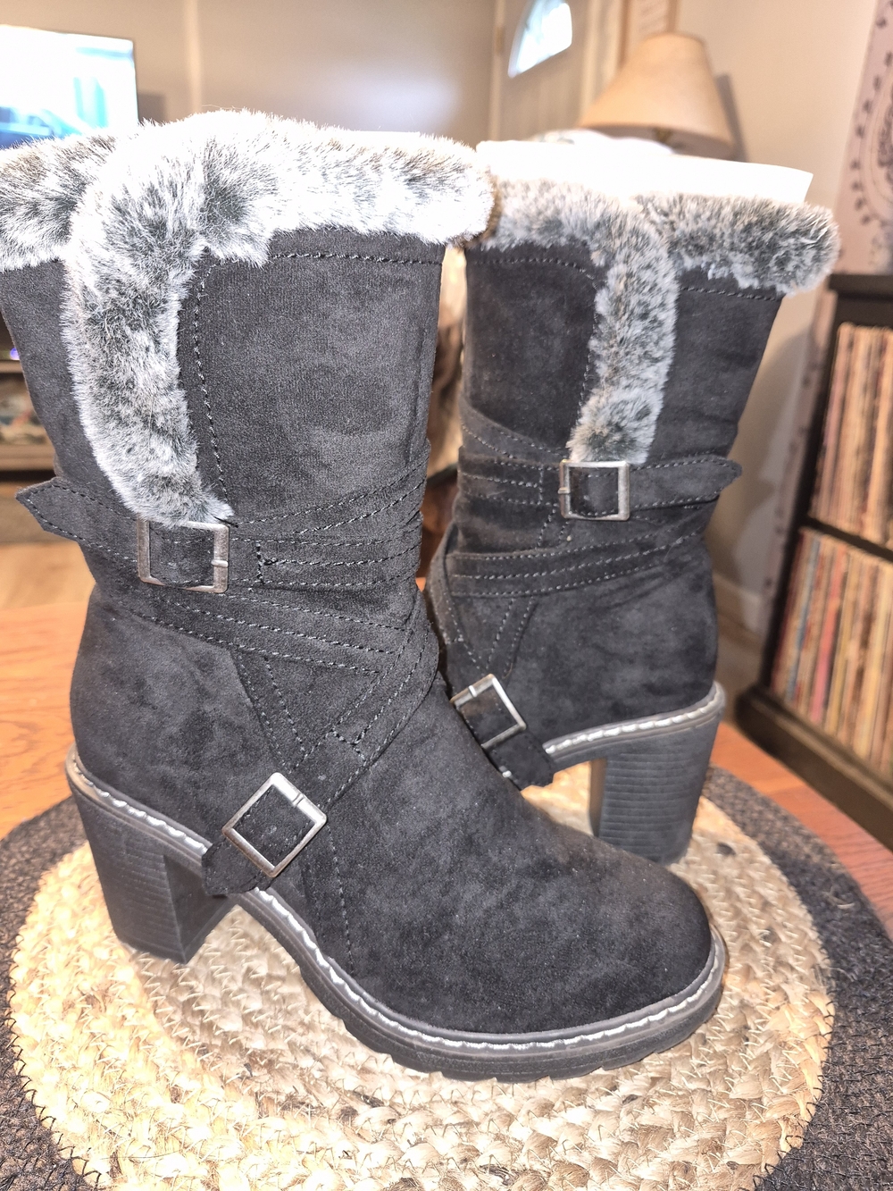 VENUS Black Faux-Suede Faux-Fur Mid-Calf Heeled Boots